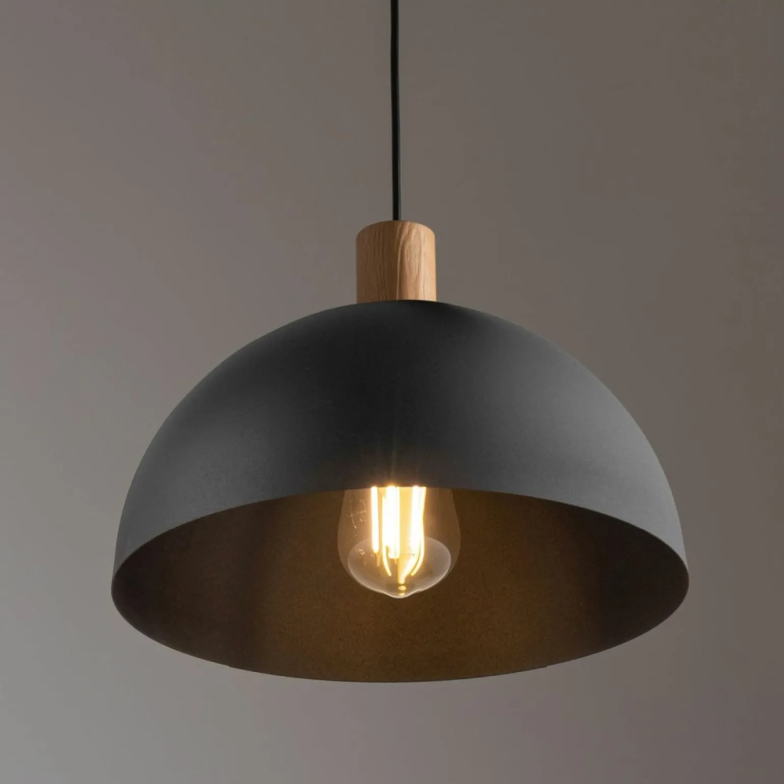 Fashion Czarna, minimalistyczna lampa wisząca TK 4852 z serii OSLO | Kaja Żyrandole Nowoczesne