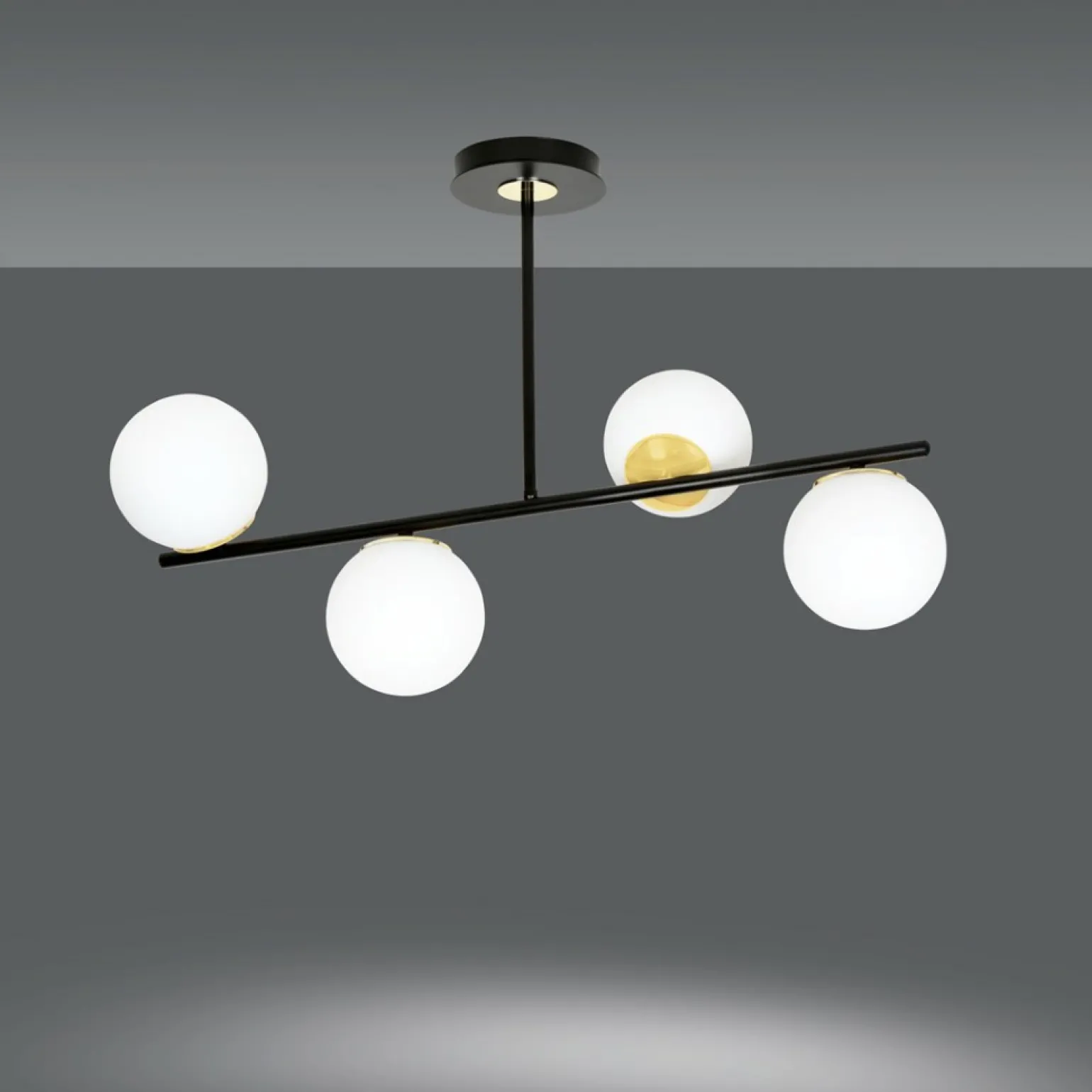 Sale Czarno-złota lampa sufitowa z białymi kulami 1022/4 FLOKI | Kaja Żyrandole Nowoczesne