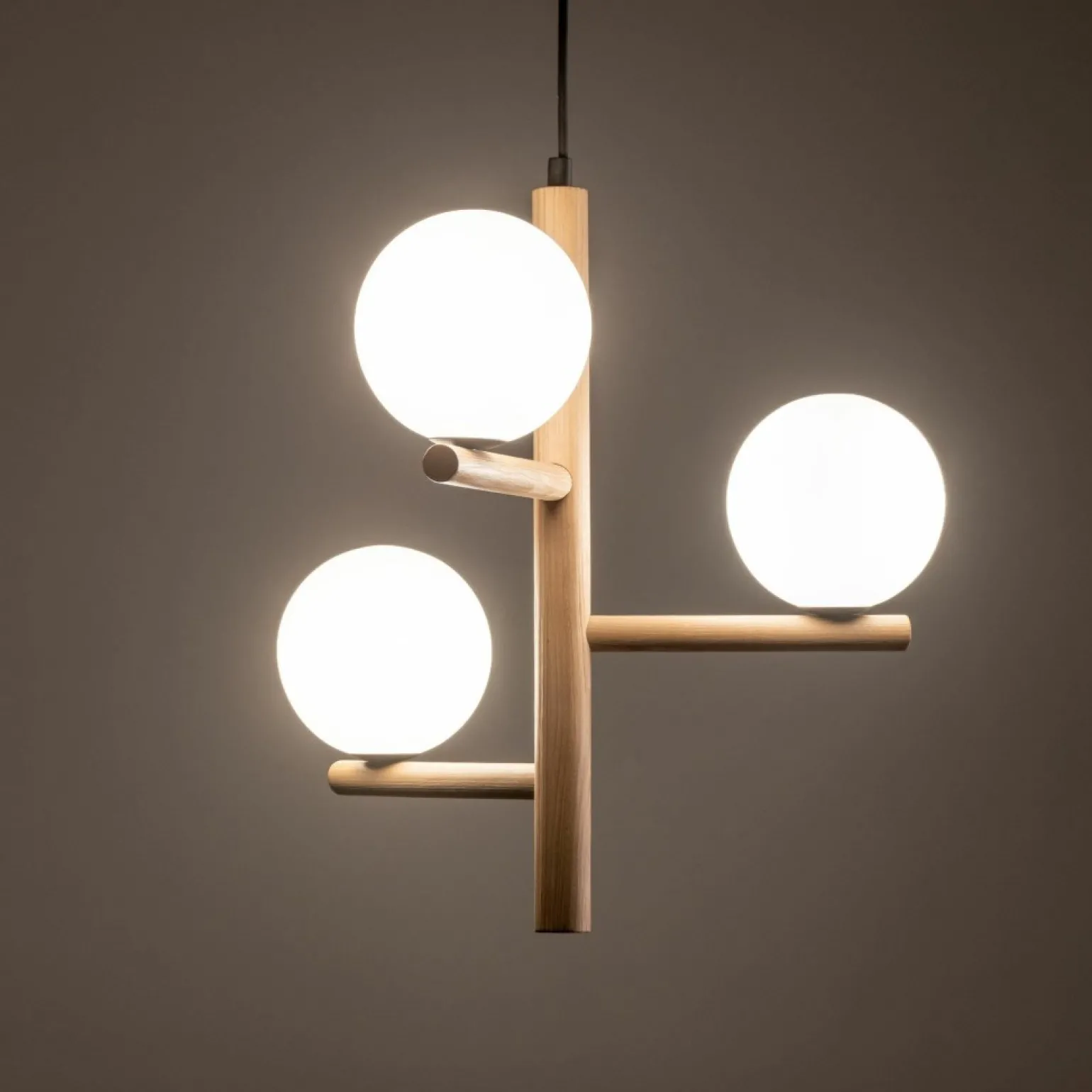 Outlet Drewniana lampa wisząca z okrągłymi kloszami TK 6799 serii ESTERA WOOD Żyrandole Nowoczesne