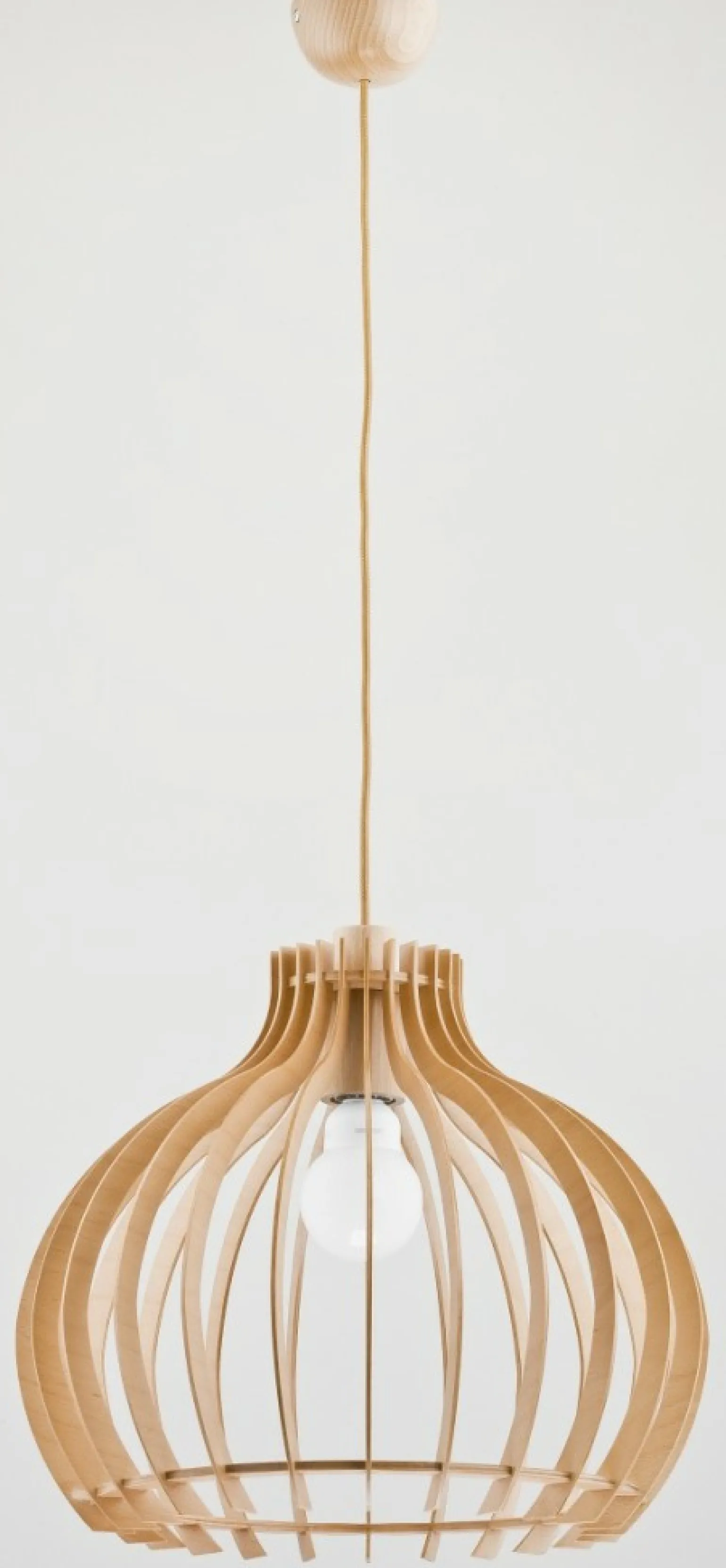 Shop Lampa wisząca z pękatym, drewnianym kloszem AL 60023 | Kaja Żyrandole Nowoczesne