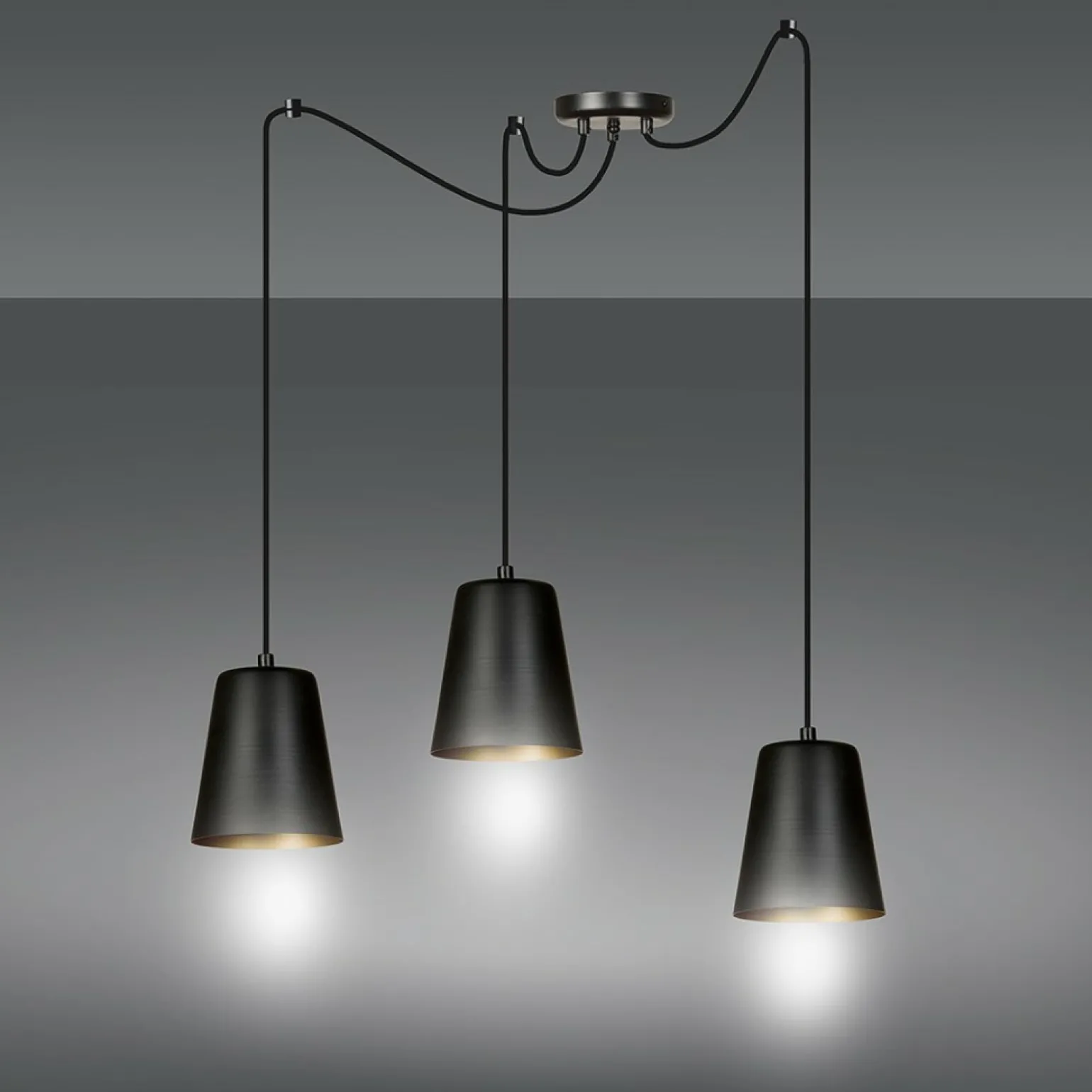 Hot Lampa wisząca z trzema czarno-złotymi kloszami 455/3 | Kaja Żyrandole Nowoczesne