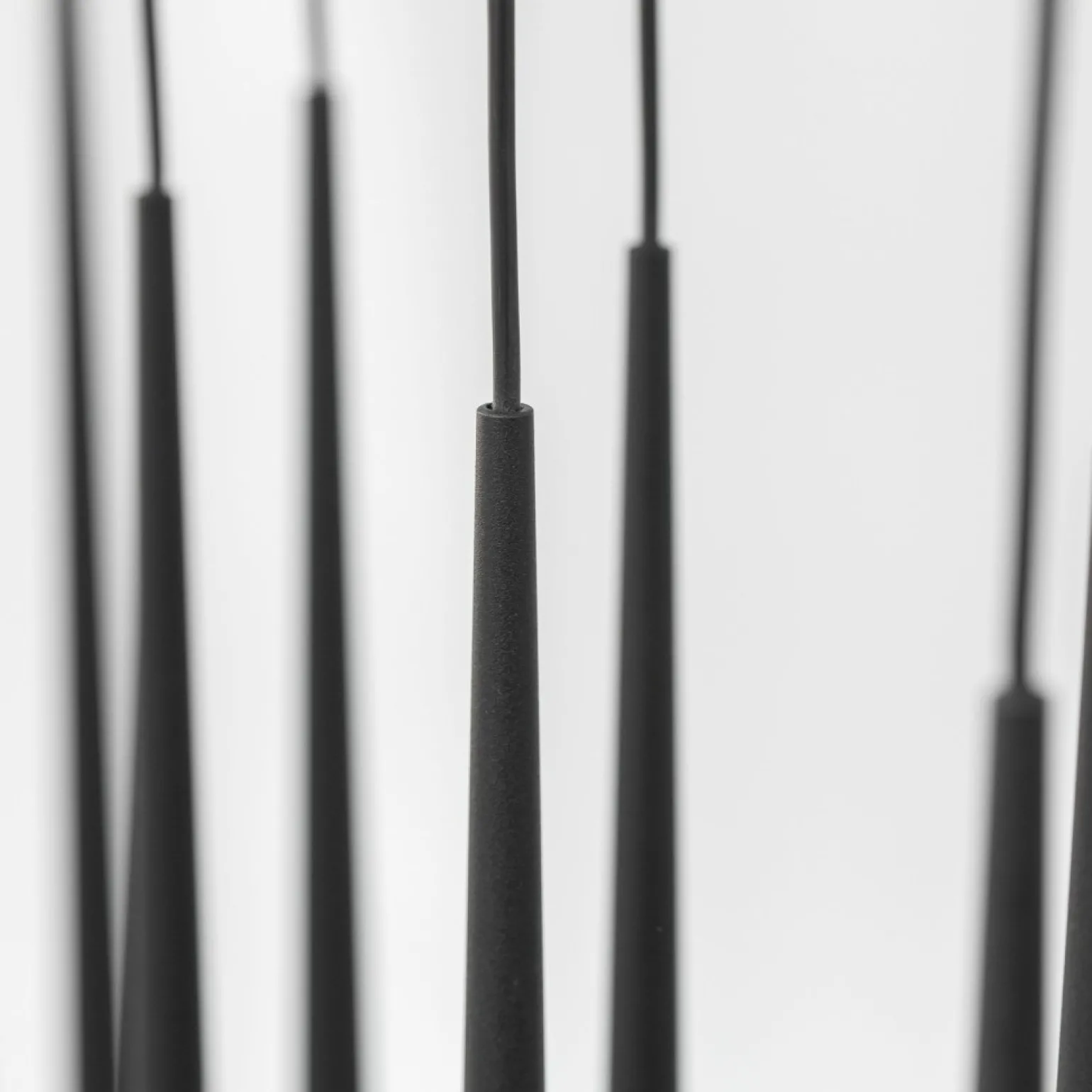 Hot Lampa wisząca z wąskimi tubami, nad stół TK 10115 PIANO BLACK | Kaja Żyrandole Nowoczesne
