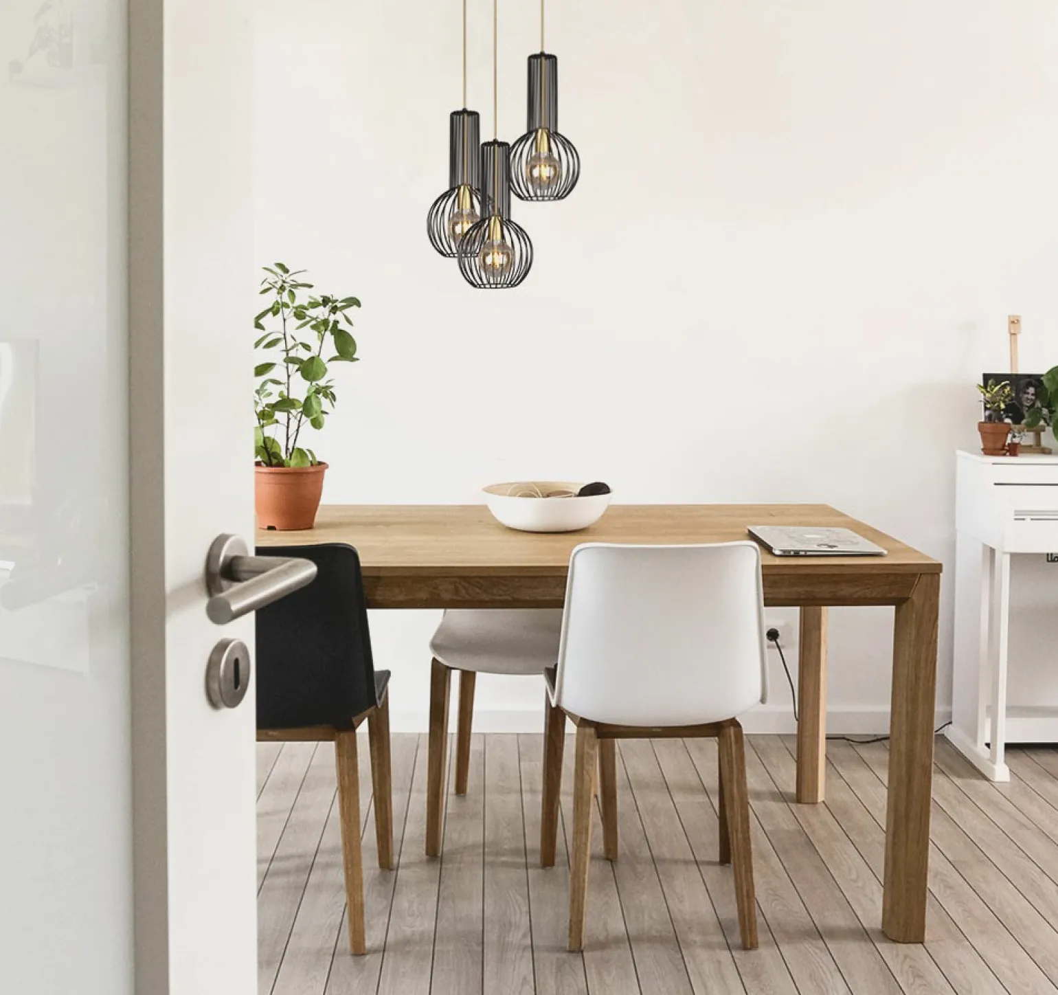 New Lampa z czarno-złotymi kloszami K-4522 ARVI BLACK | Kaja Oświetlenie Żyrandole Nowoczesne