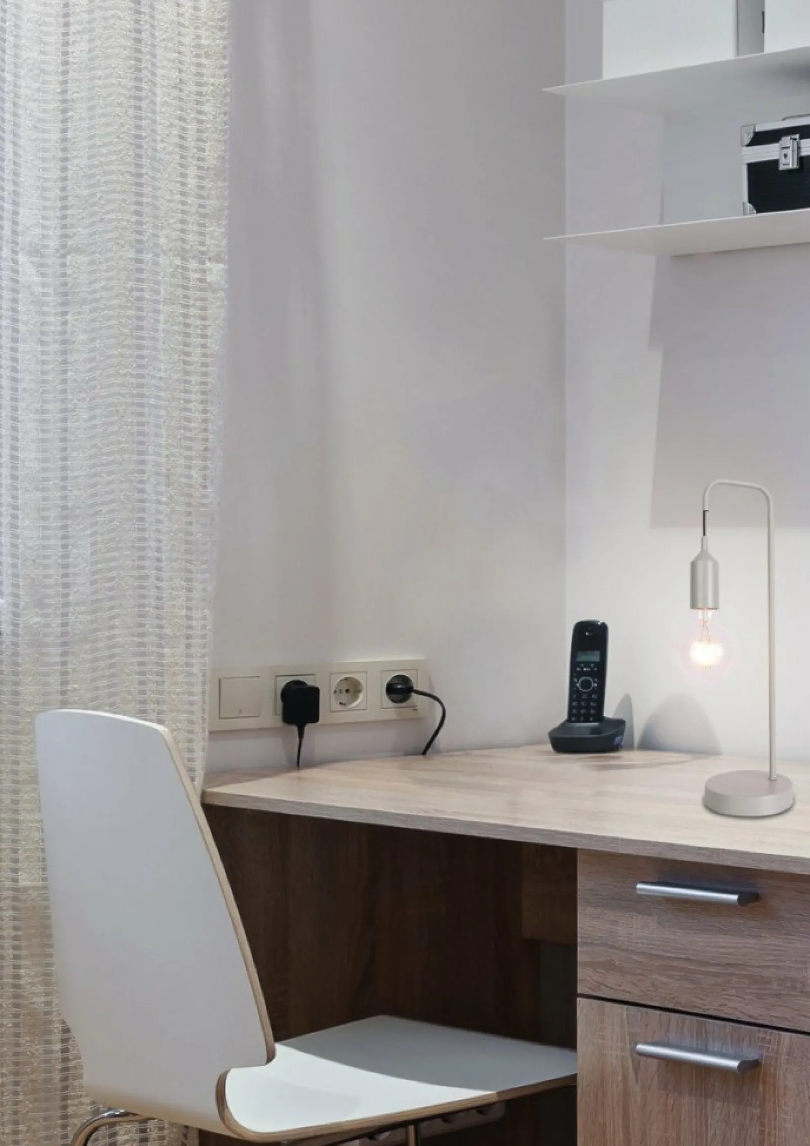 Sklep Kaja Lampka stołowa minimalistyczna E27 LEDEA 50501196 LAREN | Kaja* Nowoczesne Lampki Stołowe
