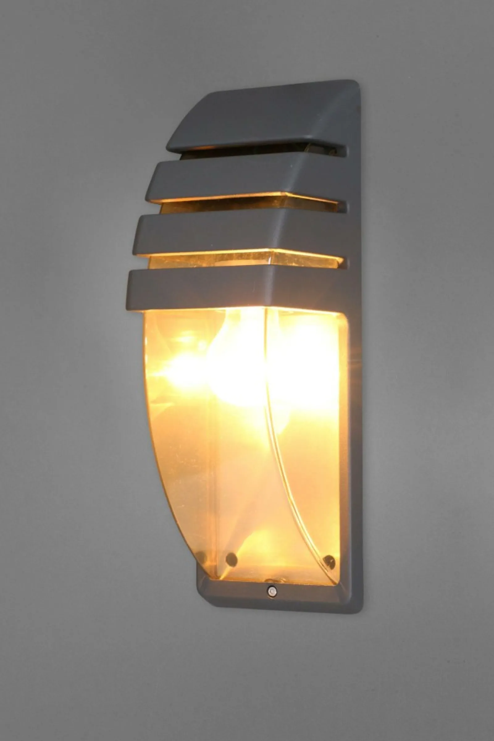 Sklep Kaja Minimalistyczna lampa mocowana na elewację 3393 MISTRAL | Kaja* Kinkiety Ogrodowe