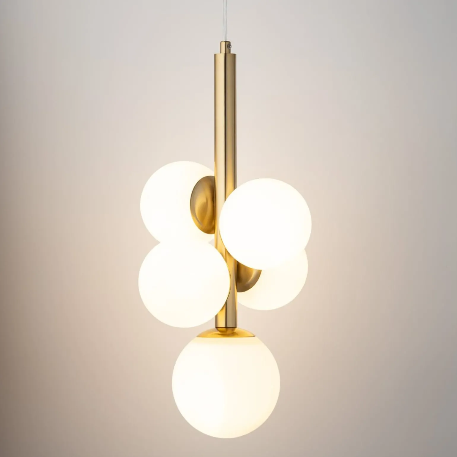 Best Sale Niebanalna lampa wisząca w kolorze złota SIG 40786 z serii PERLA LUX Żyrandole Nowoczesne