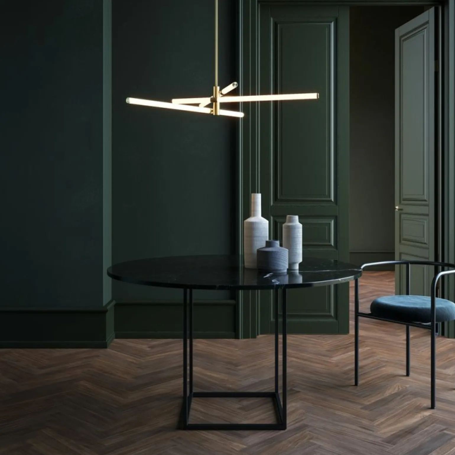Fashion Nowoczesna, ledowa lampa wisząca do salonu MOD106CL-L40G3K serii AXIS Żyrandole Nowoczesne
