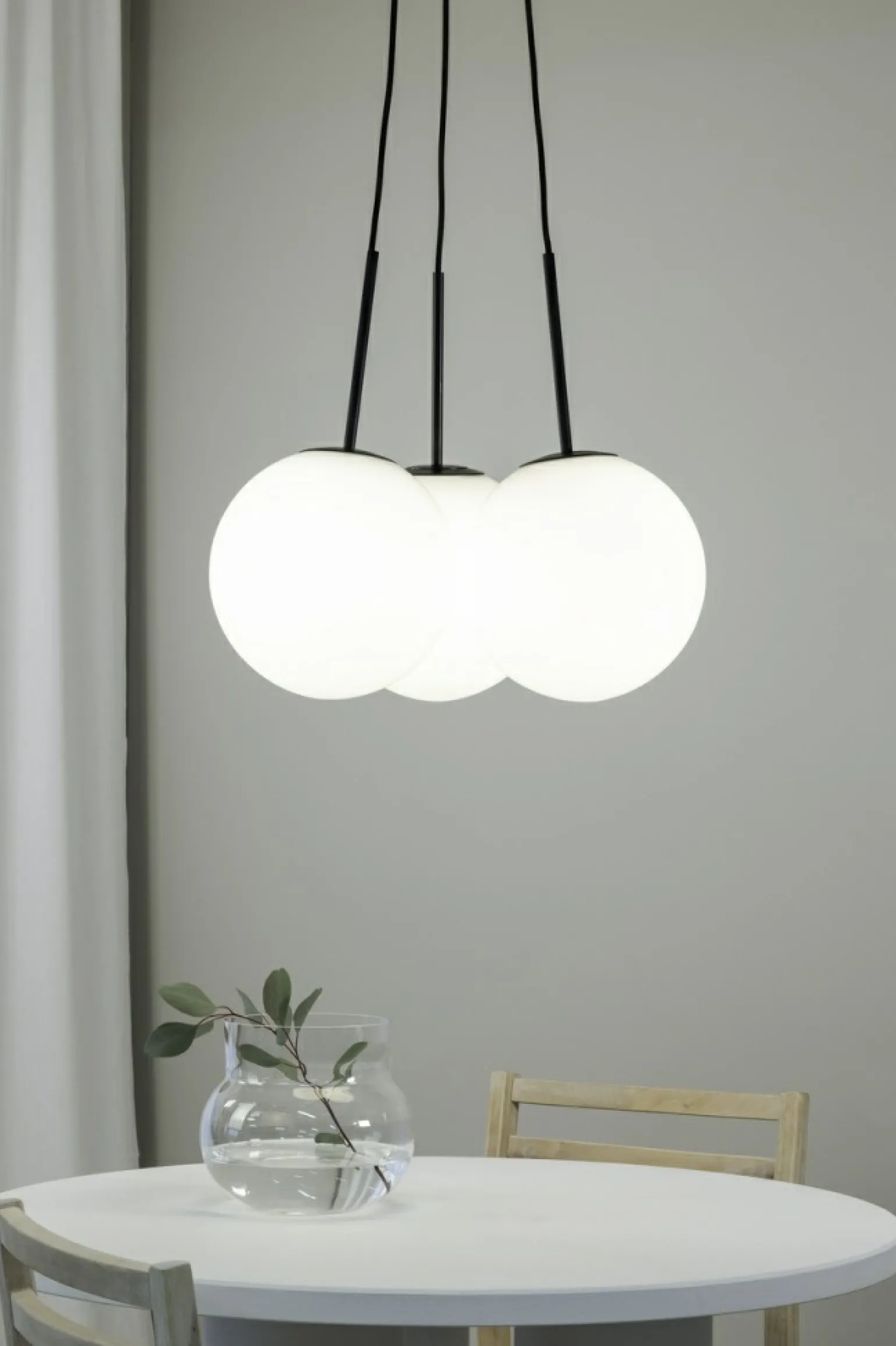 Flash Sale Potrójna lampa wisząca z okrągłymi kloszami 108418 z serii DIONE Żyrandole Nowoczesne