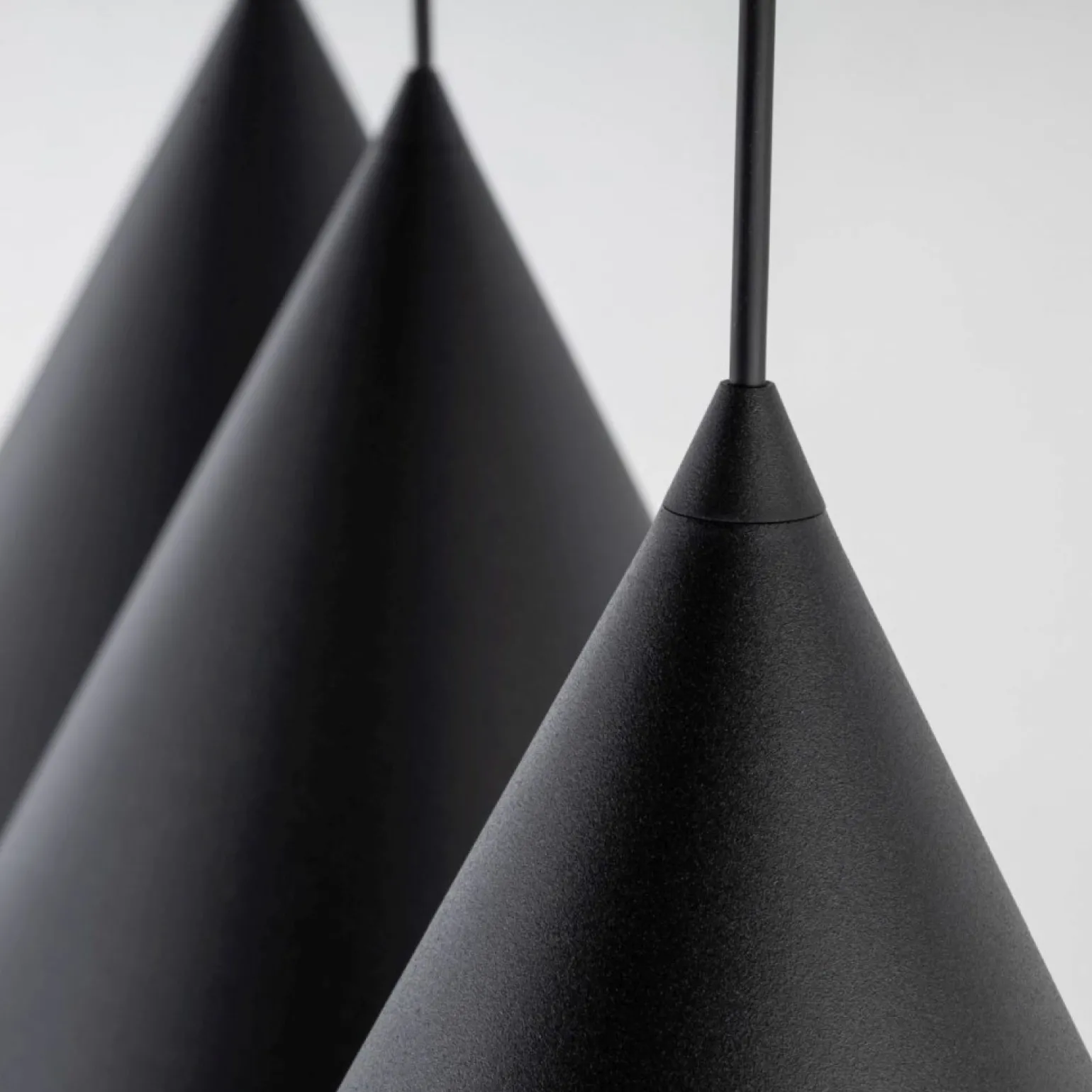 Fashion Szeroka listwa ze zwisami, nad stół TK 10060 CONO BLACK | Kaja Żyrandole Nowoczesne