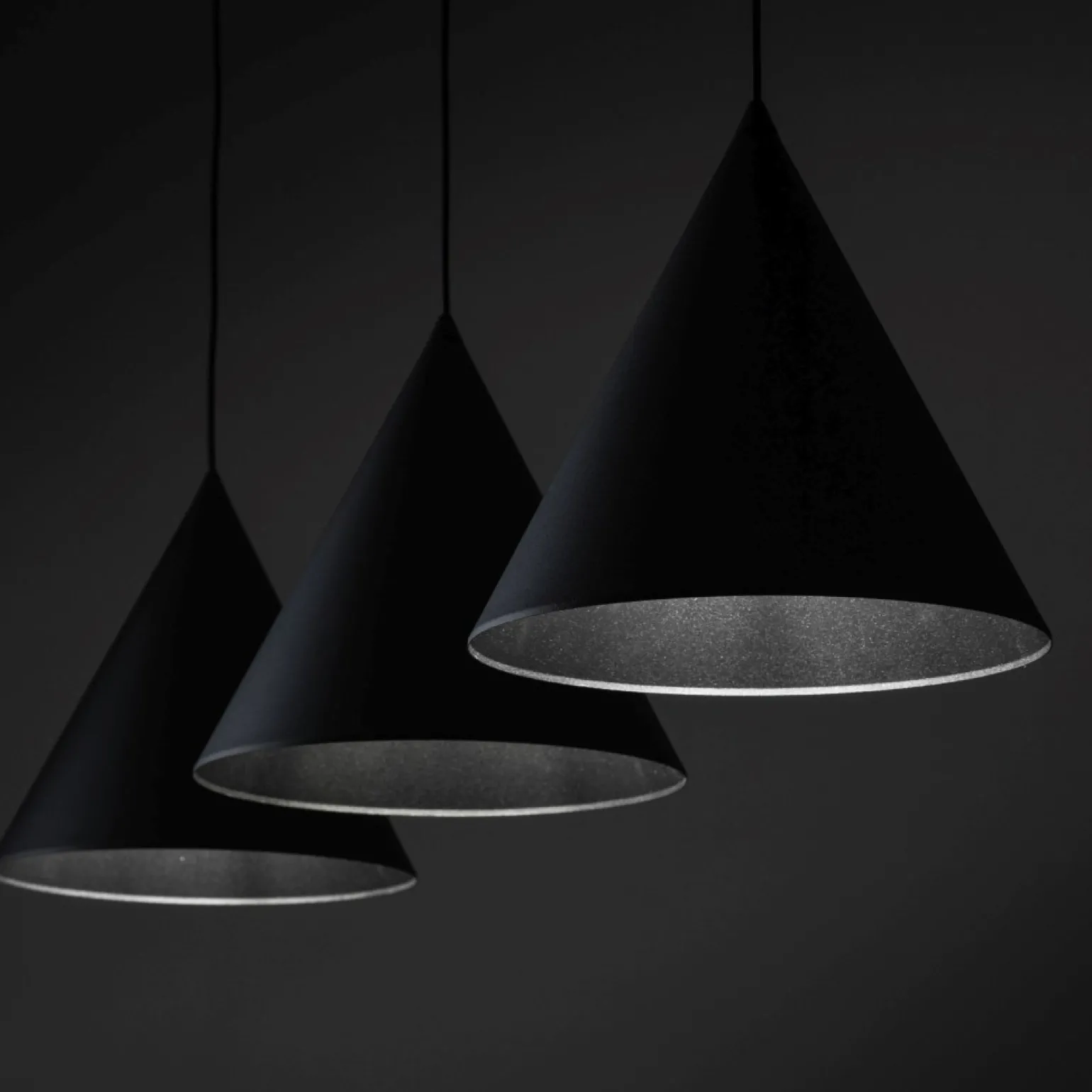Fashion Szeroka listwa ze zwisami, nad stół TK 10060 CONO BLACK | Kaja Żyrandole Nowoczesne