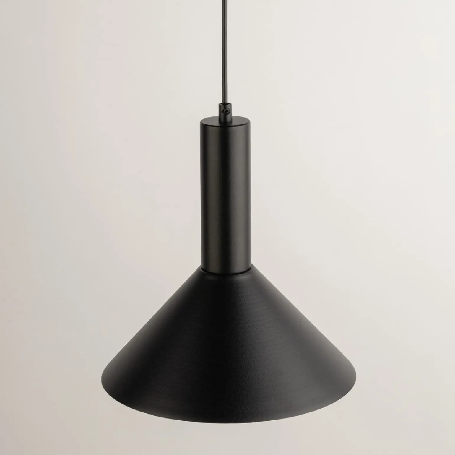 Best Sale Wyjątkowa, czarna lampa wisząca do kuchni SIG 40810 z serii VITRUM Żyrandole Nowoczesne